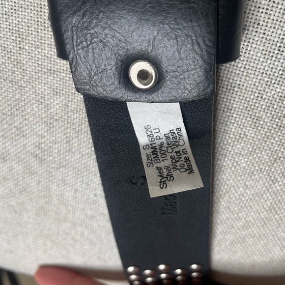 Exclusive Glitz Rhinestone Black Belt S - Picture 6 of 7